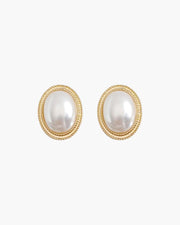 Radiance Oval Perlenohrstecker